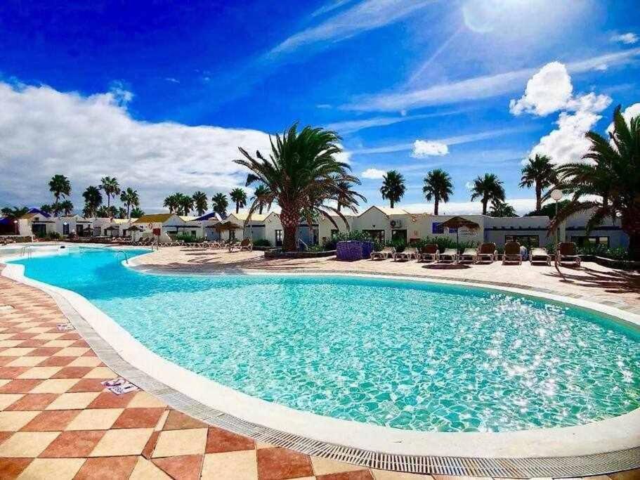 El Ron Ron De Fuerte Apartment Калета де Фусте Екстериор снимка